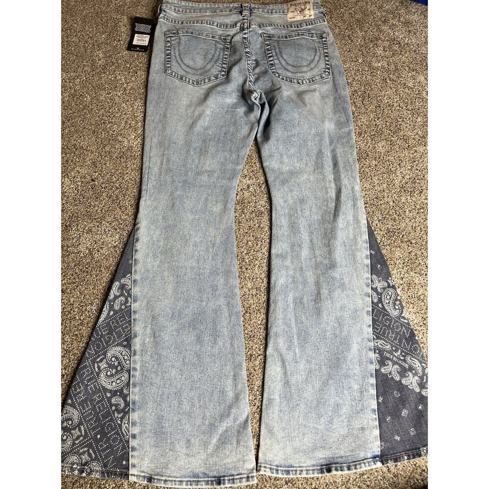New! True Religion Bandana Print Flare Jeans Lightwash High Rise Bell Bottom 34 - Picture 4 of 8